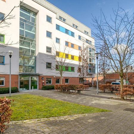 Bright & Central Room In Luton, Sleeps 2 Luton  Exterior photo