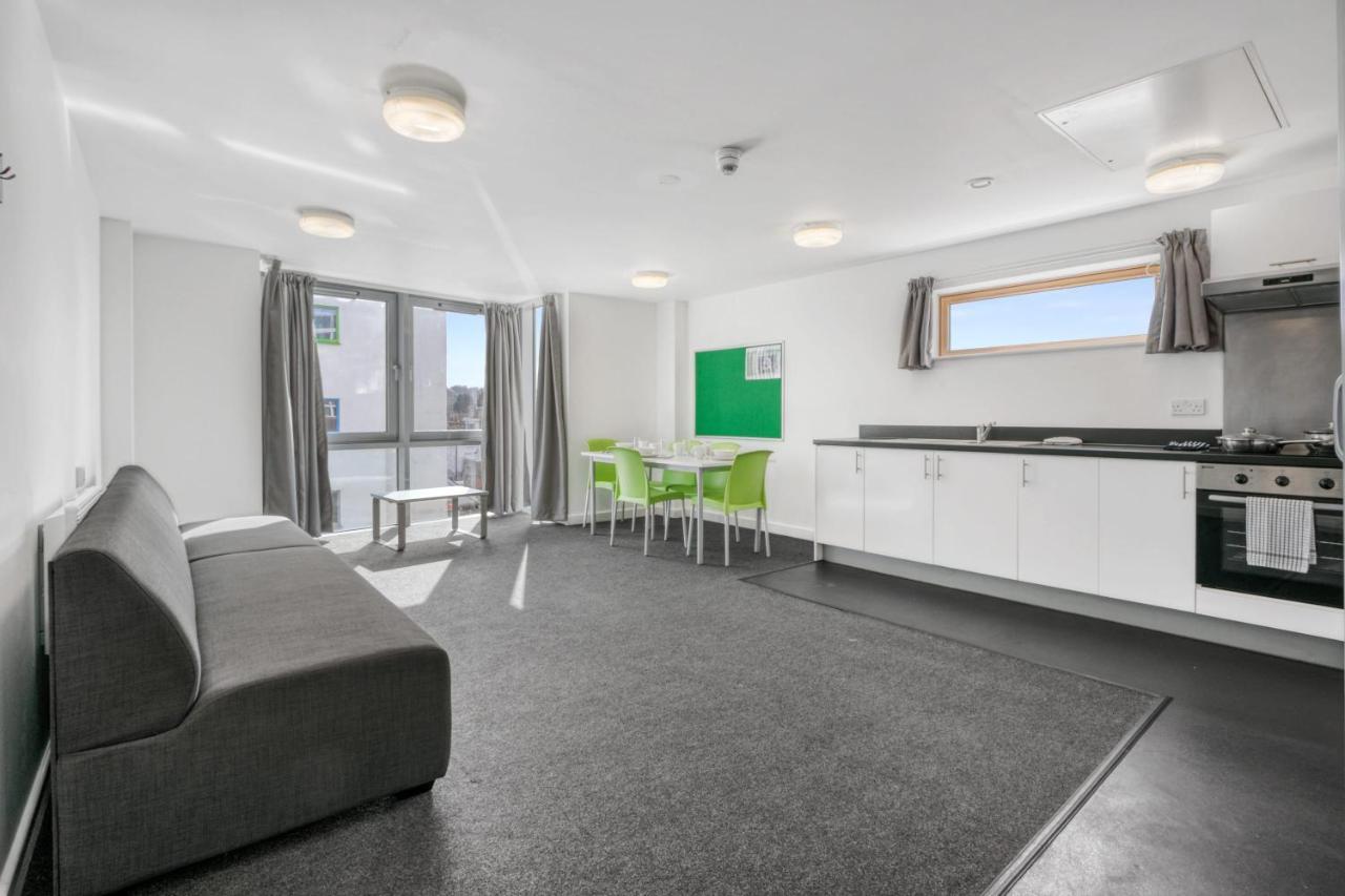 Bright & Central Room In Luton, Sleeps 2 Luton  Exterior photo